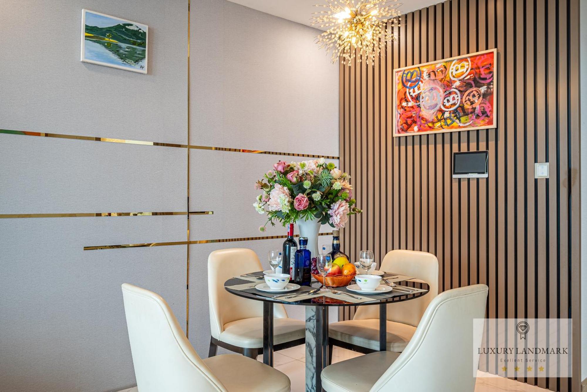 The Signature Landmark 81 - Vinhomes Central Binh Thanh Хошимин Экстерьер фото